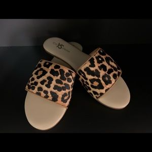 Yosi Samra Memory Foam Animal print sandals